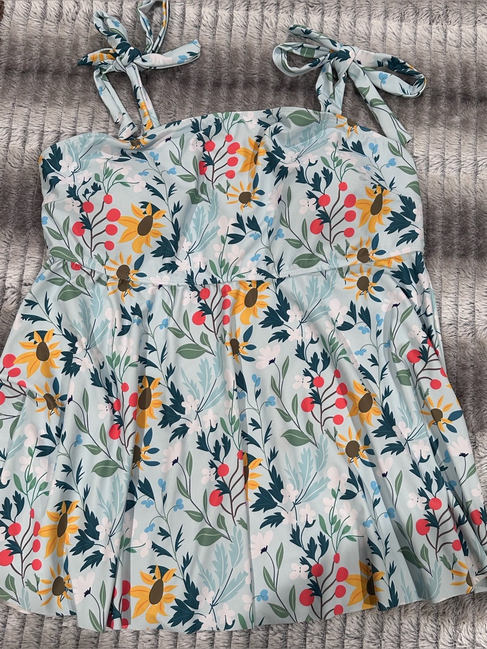 Women’s Plus Swim Top
Size 4XL